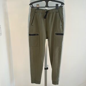 Old Navy Dynamic Fleece Jogger